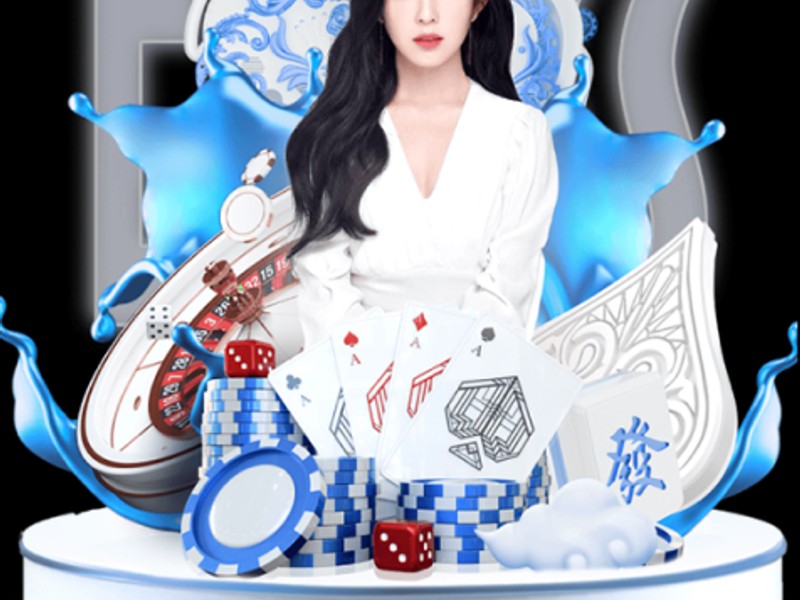 Tay người chơi đang xếp chồng chip poker, tượng trưng cho quản lý vốn hiệu quả